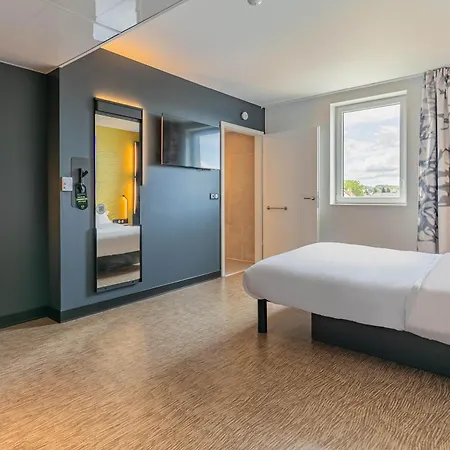 Mulhouse Bale Aeroport 3*